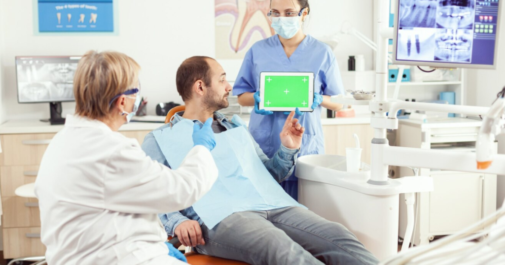 Tracking Revenue and Expenses to Manage Dental Practice’s Finances Effectively